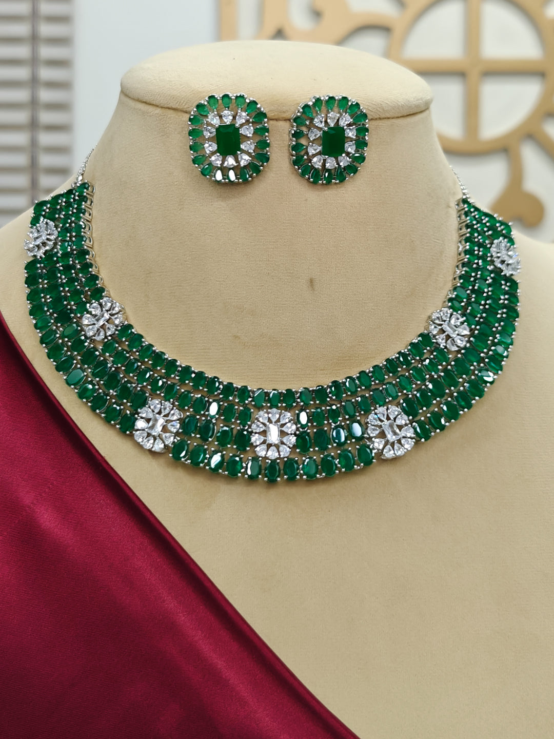 Lilivere Green Necklace Set