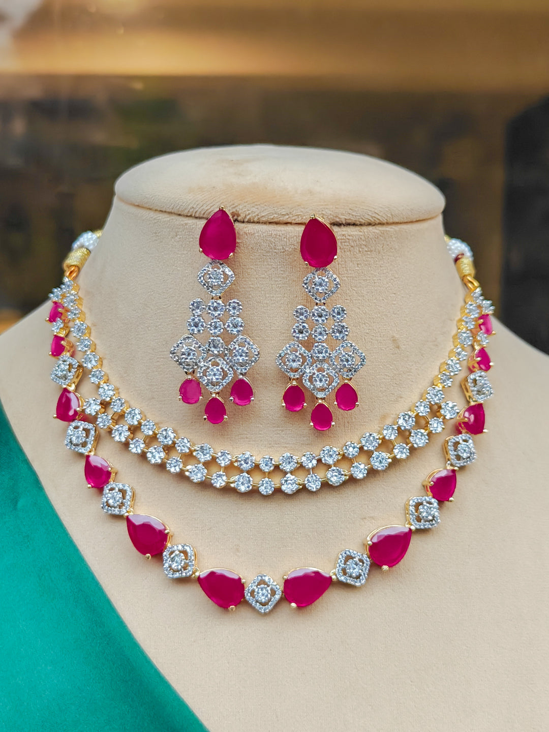 Orlina Necklace Set